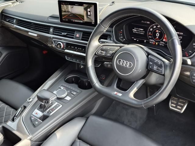 AUDI S4