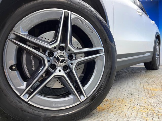 MERCEDES BENZ GLA class