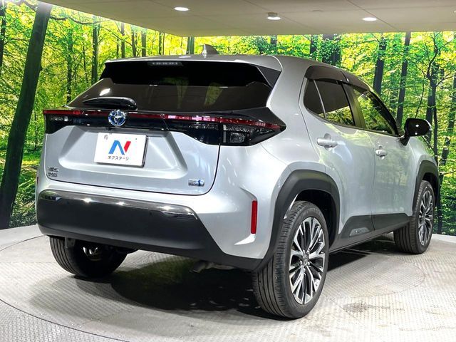 YARIS CROSS HYBRID
