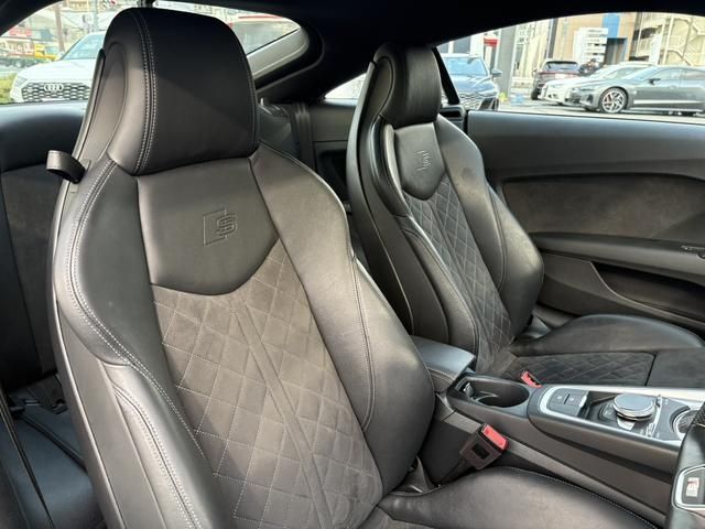 AUDI TT coupe