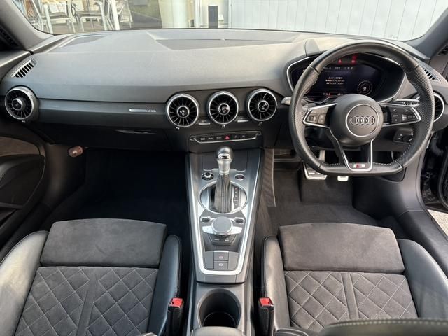AUDI TT coupe