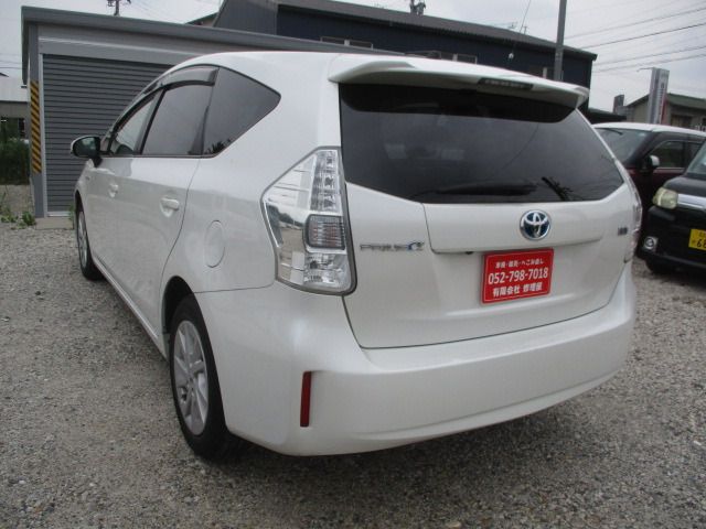 PRIUS Alpha