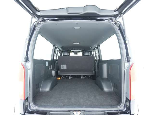 HIACE van 4WD