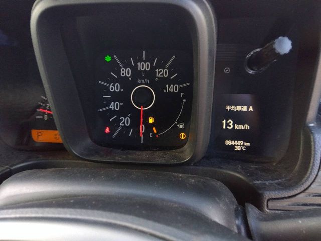 N-VAN