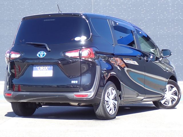 SIENTA HYBRID