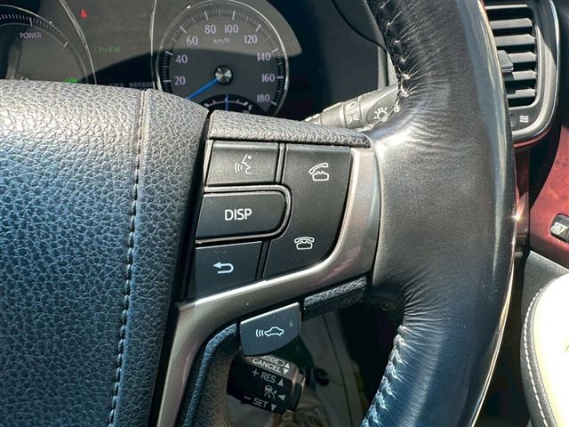 CROWN MAJESTA HYBRID 4WD