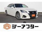 CROWN sedan hybrid