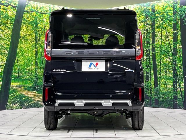 DELICA MINI