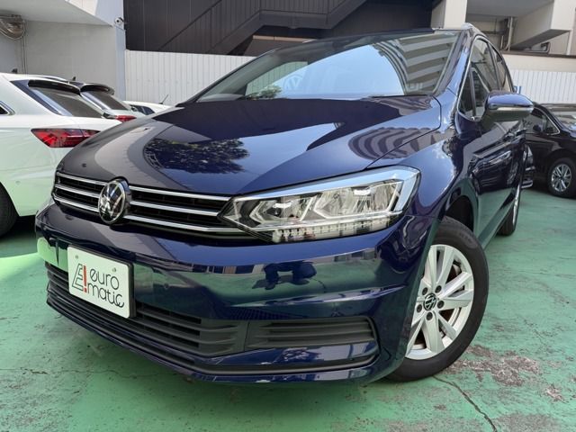 VOLKSWAGEN GOLF TOURAN
