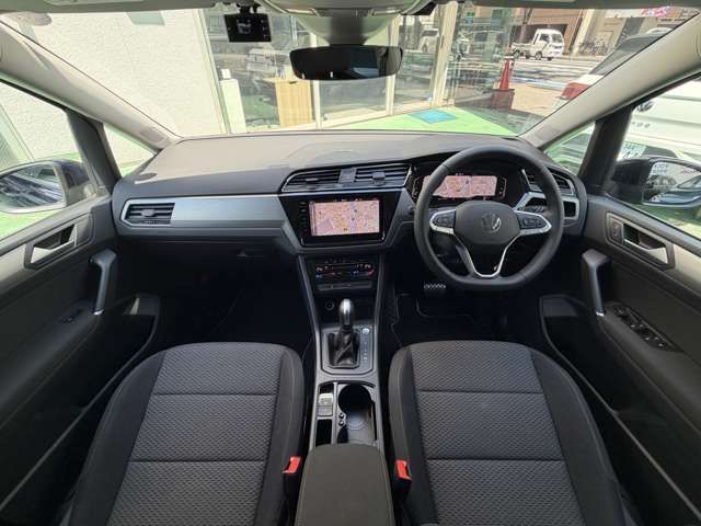 VOLKSWAGEN GOLF TOURAN