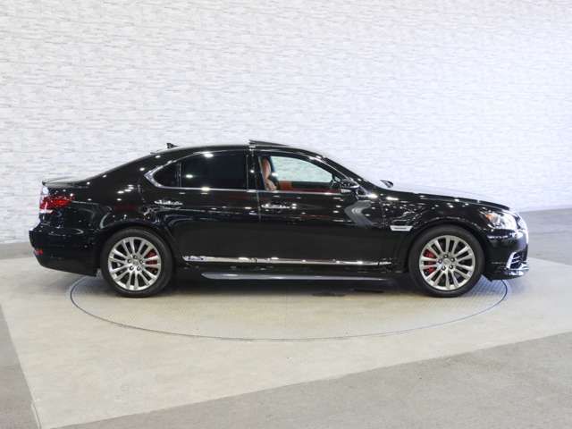 LEXUS LS600h