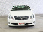 CROWN sedan