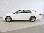 CROWN sedan