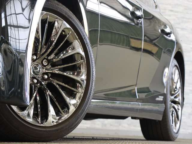 LEXUS LS500h