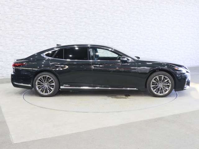 LEXUS LS500h