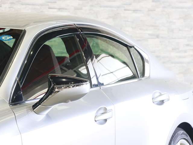 LEXUS IS300h