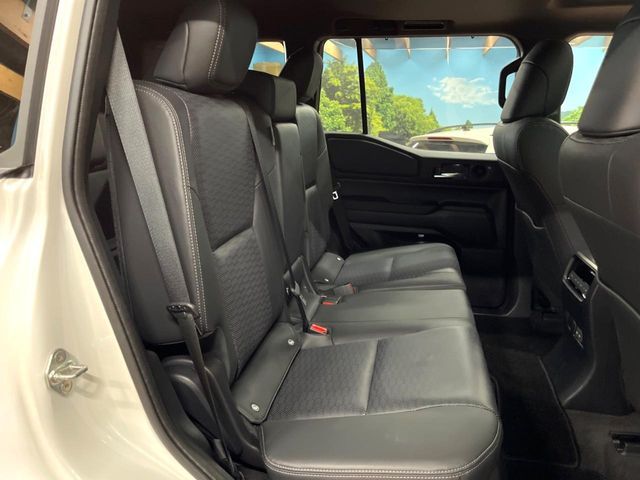 LANDCRUISER 250
