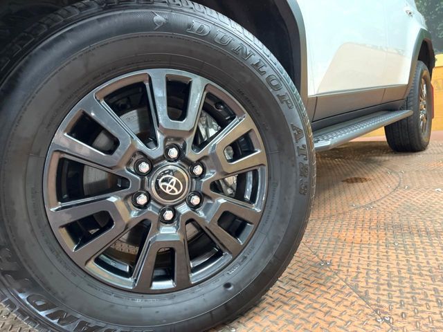 LANDCRUISER 250