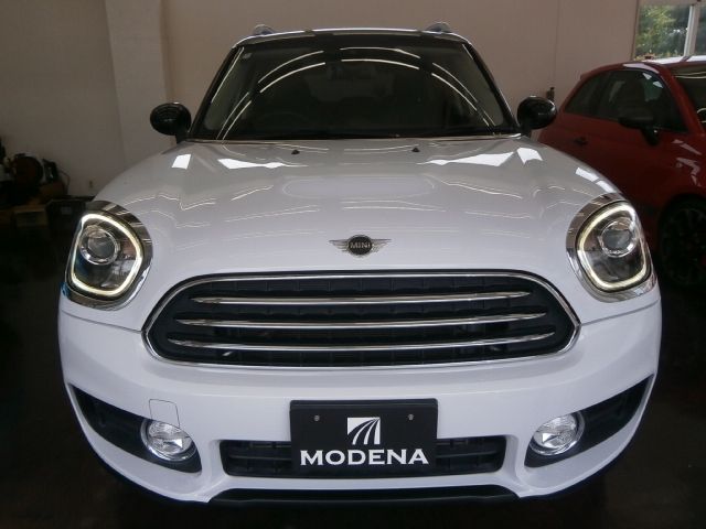 BMW MINI COOPER CROSSOVER