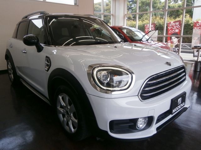 BMW MINI COOPER CROSSOVER