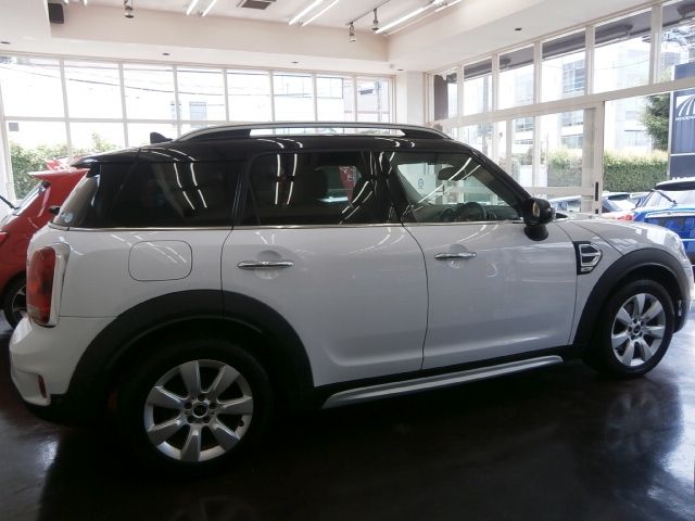 BMW MINI COOPER CROSSOVER