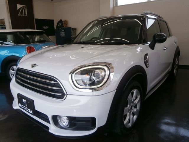 BMW MINI COOPER CROSSOVER