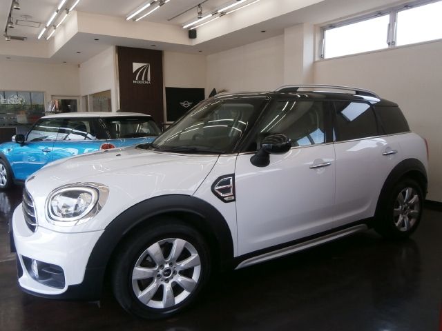 BMW MINI COOPER CROSSOVER