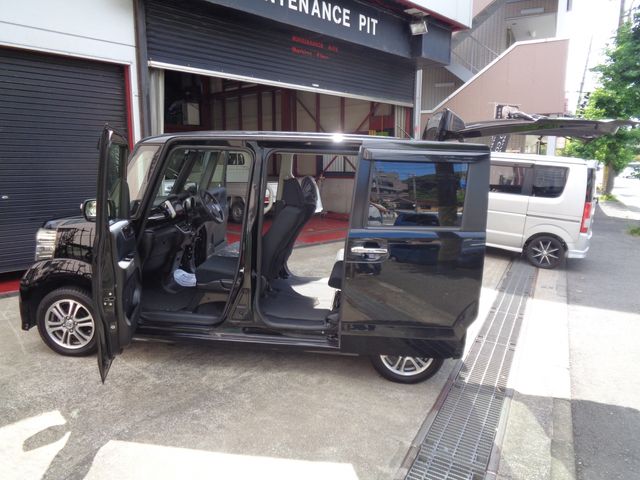 N BOX CUSTOM