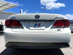 CROWN sedan hybrid