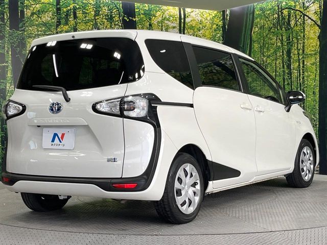 SIENTA HYBRID