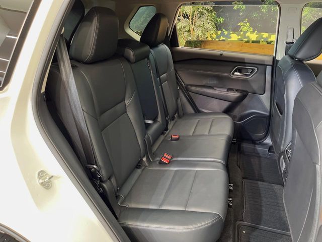 X-TRAIL HYBRID 4WD