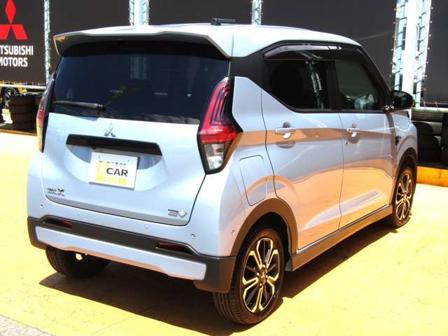 ek X EV