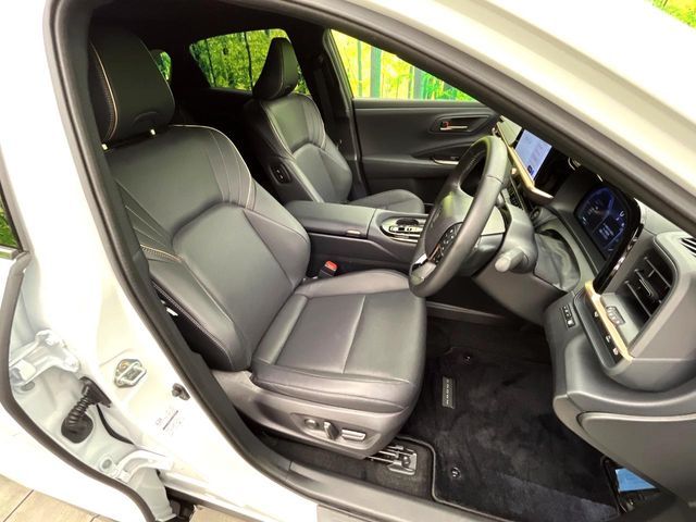 CROWN SPORT