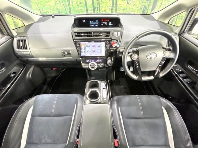 PRIUS Alpha