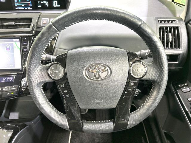 PRIUS Alpha
