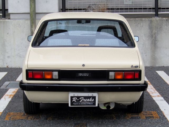 GEMINI sedan