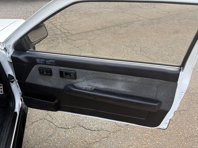 SPRINTER TRUENO hatchback