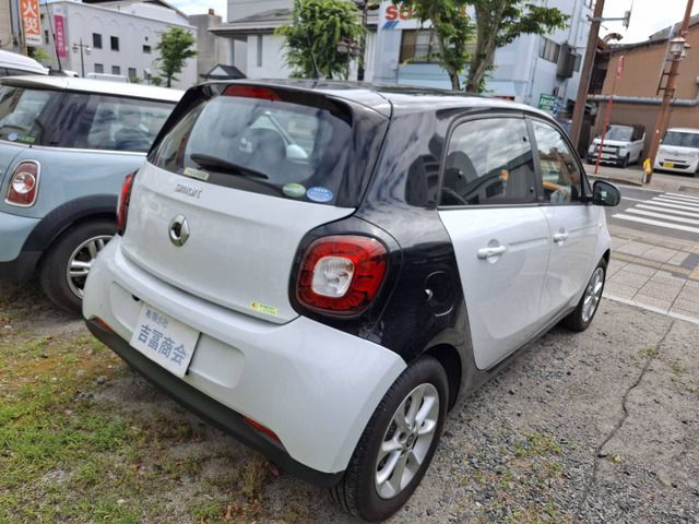 SMART FORFOUR