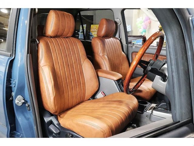 HILUXSURF wagon 4WD