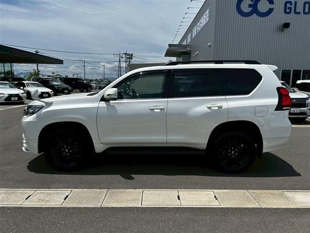 LANDCRUISER PRADO