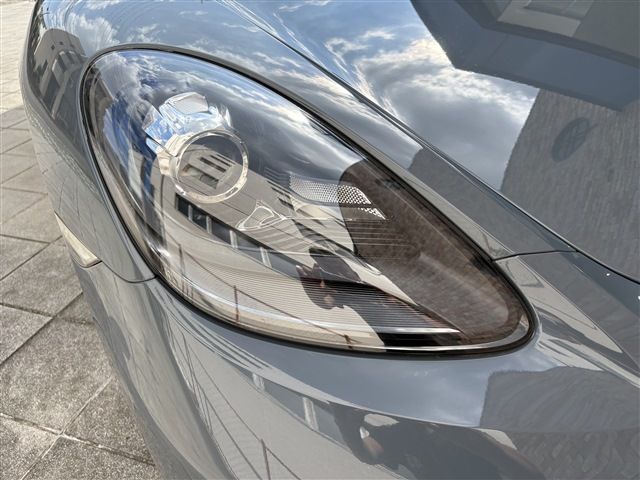PORSCHE 718CAYMAN