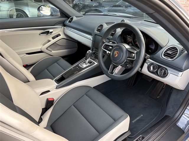 PORSCHE 718CAYMAN