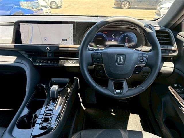 CROWN ESTATE 4WD