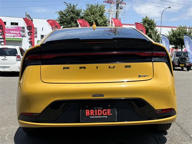 PRIUS 4WD