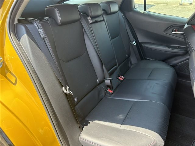 PRIUS 4WD