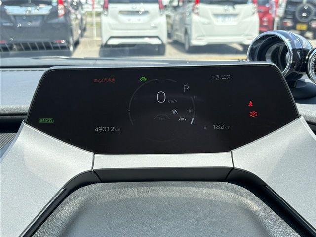 PRIUS 4WD