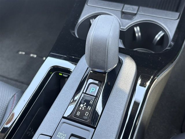 PRIUS 4WD