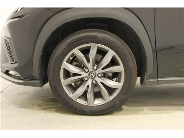 LEXUS NX300h AWD