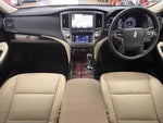 CROWN sedan hybrid