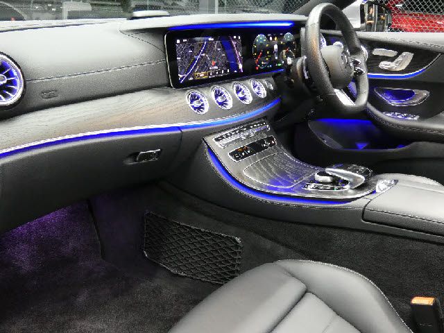 MERCEDES BENZ E class open
